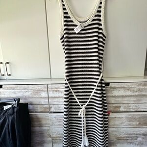 Nine West Black and White Sheath Midi Dress